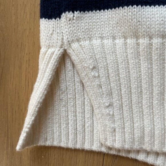 Abercrombie Striped Notch-Neck Sweater Size XS - Picture 5 of 7